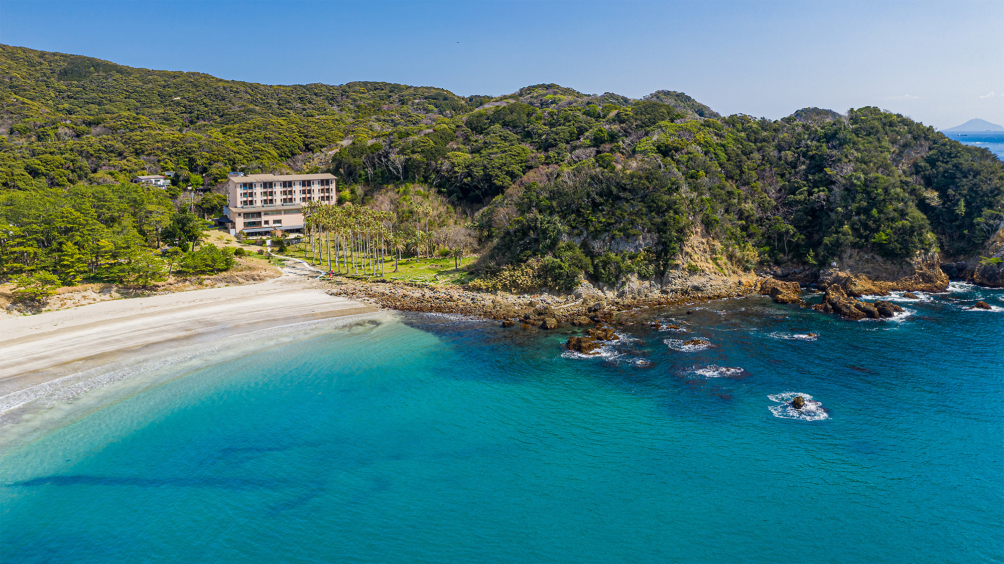 弓ヶ浜海岸を望む絶景のロケーション