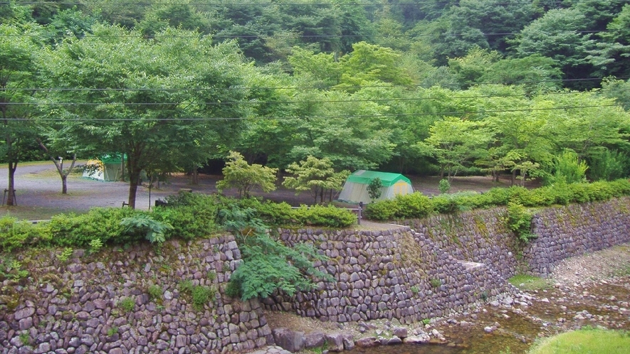 【敷地内一例】島根県の西部、益田市美都町の山間にあるキャンプ場♪