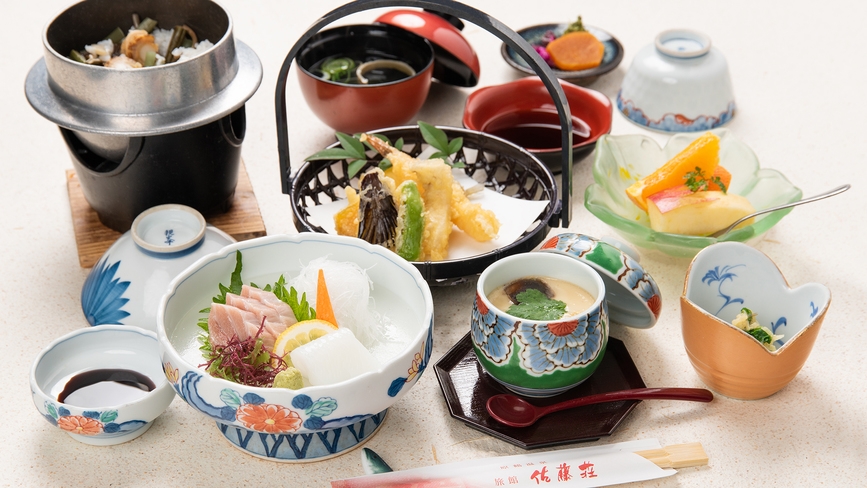 【日帰り】ランチは季節の釜めし御膳。入浴とランチのお得なセット！（個室滞在・最大3時間）