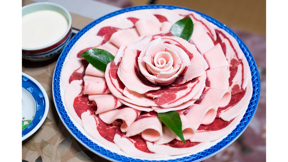 【季節限定】冬の名物『ぼたん鍋』煮込めば煮込むほど柔らかく旨味UP！体の芯から温まる郷土鍋