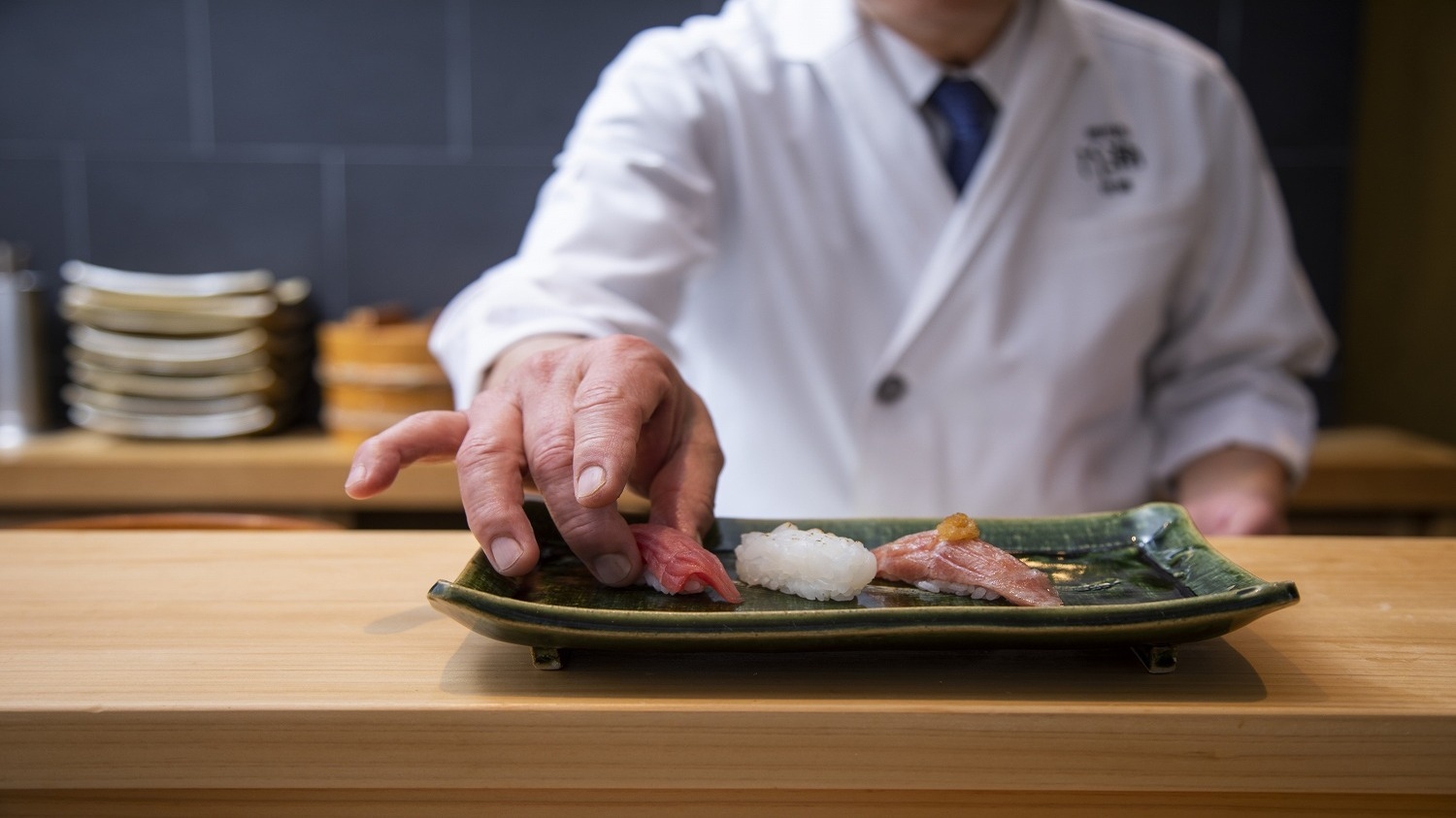 【2食付】カウンターで味わう贅沢の極み 寿司処「八潮」ディナー付きプラン