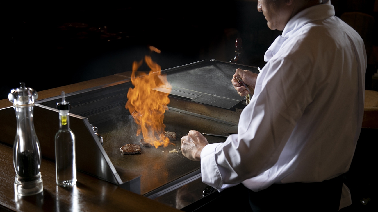 【夕食・朝食付き】夏休み（7/21〜8/31宿泊）限定 恐竜サマーブュッフェ付き宿泊プラン　