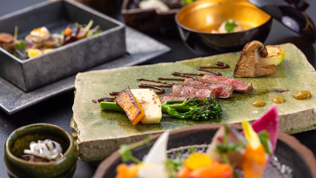 【夕食・朝食付き】日本料理「日向海」オープン記念「日向海会席」プラン（ワンドリンク特典付き）