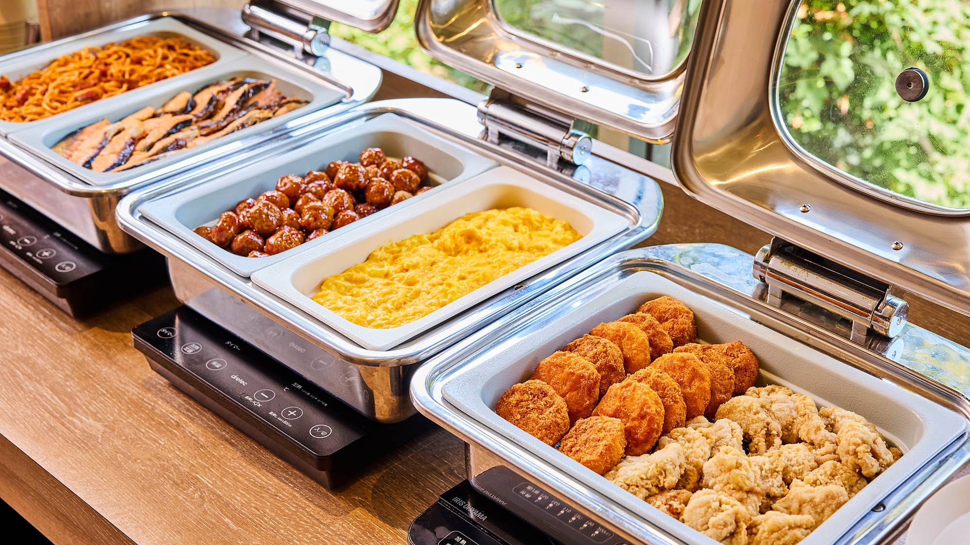 【朝食ビュッフェ】日替わりメニューも充実!揚げ物や温かい料理が魅力のビュッフェ ※イメージ