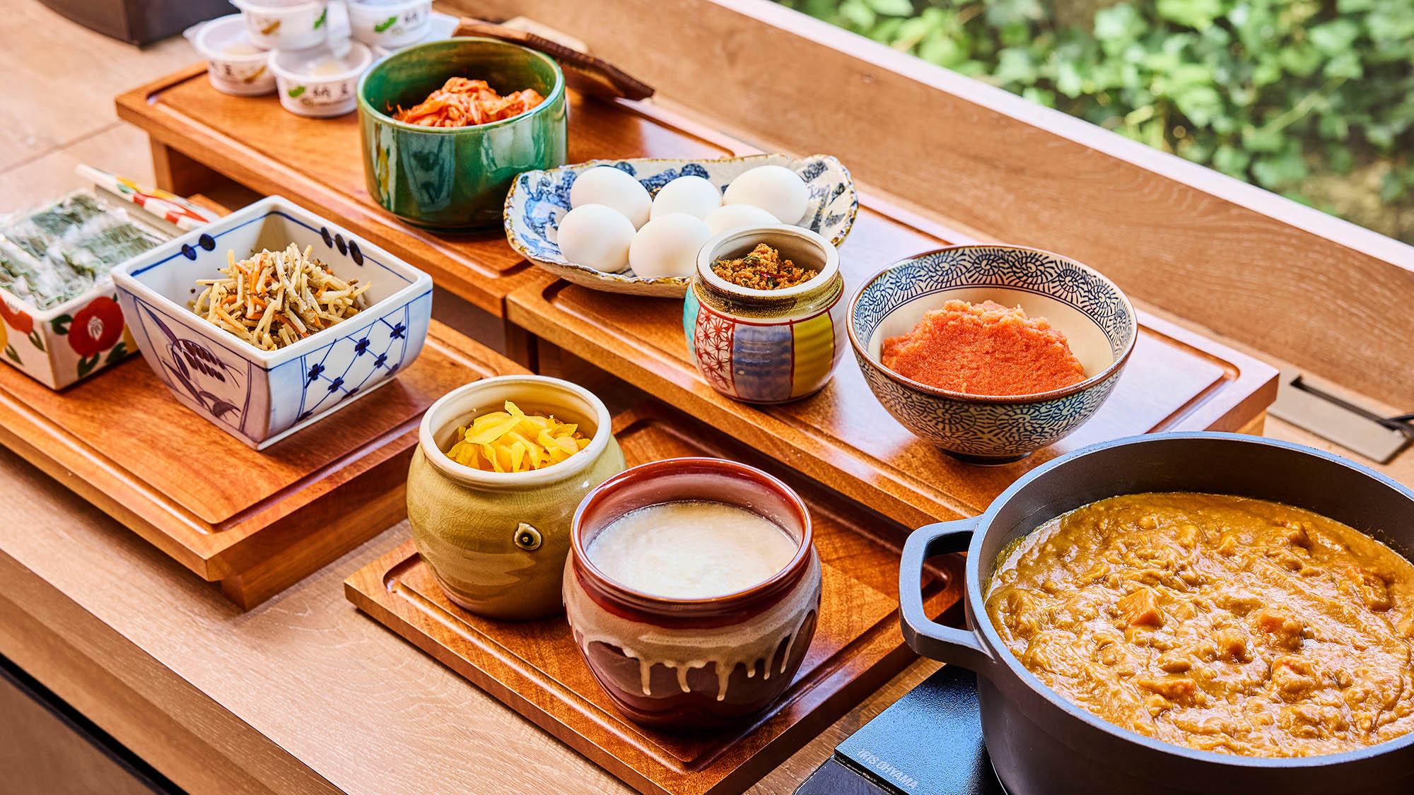 【朝食ビュッフェ】食欲をそそるカレー、とろろやからし明太子など&ldquo;ごはんのお供&rdquo;が充実　※イメージ