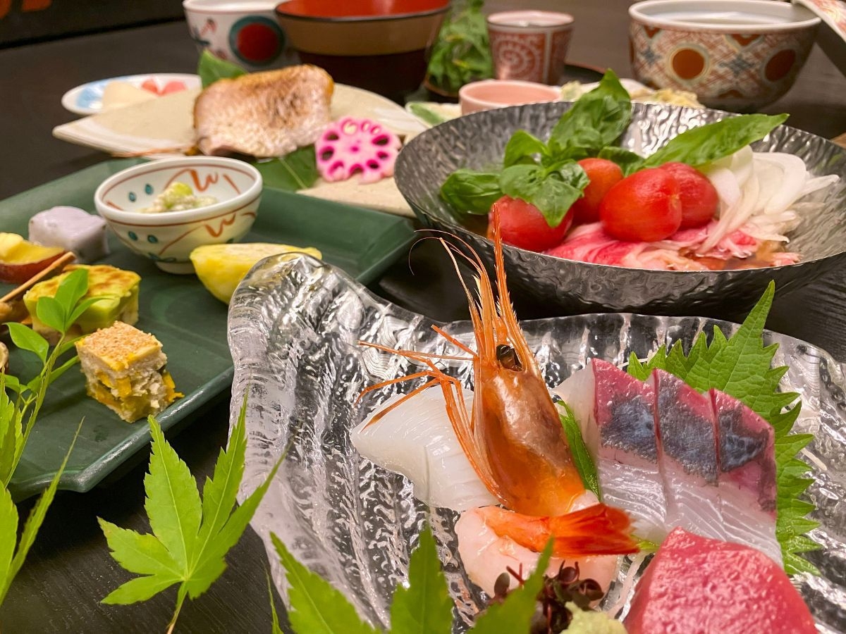 のどぐろ・トマトすき焼きなど涼香の味わい夏会席〜加賀の恵みとともに〜個室食＆貸切風呂1回無料