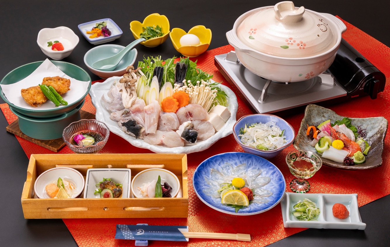 10/1　解禁！＜名産地の厳選トラフグ100％＞旬を満喫【ふぐづくし膳・2食付】