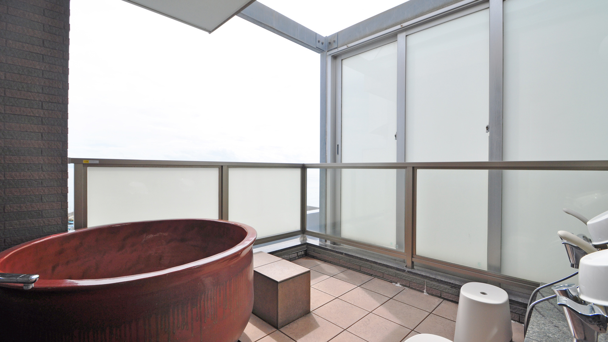【最上階・和室12畳】客室-露天風呂
