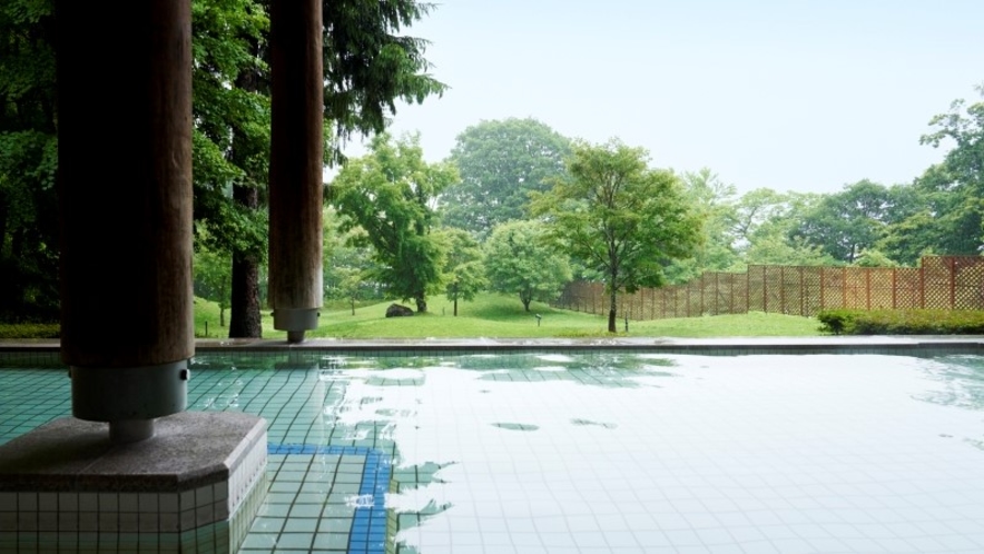 【温泉】十和田湖西湖畔唯一の温泉露天風呂（夏）