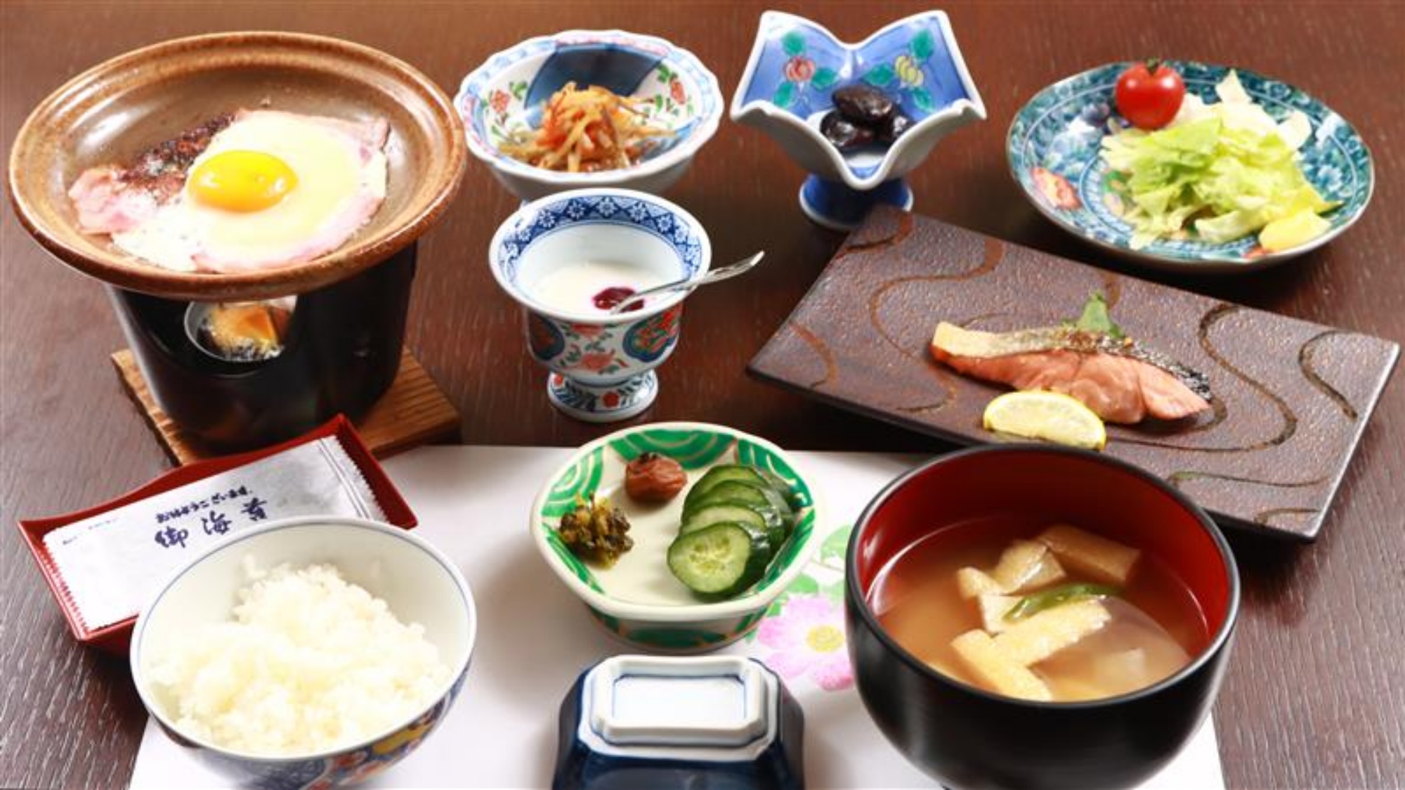 【朝食】温泉旅館の朝ごはんを食べて草津観光を楽しみましょう！