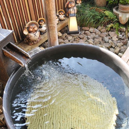 <Private bath: "Bunbuku Chagama">