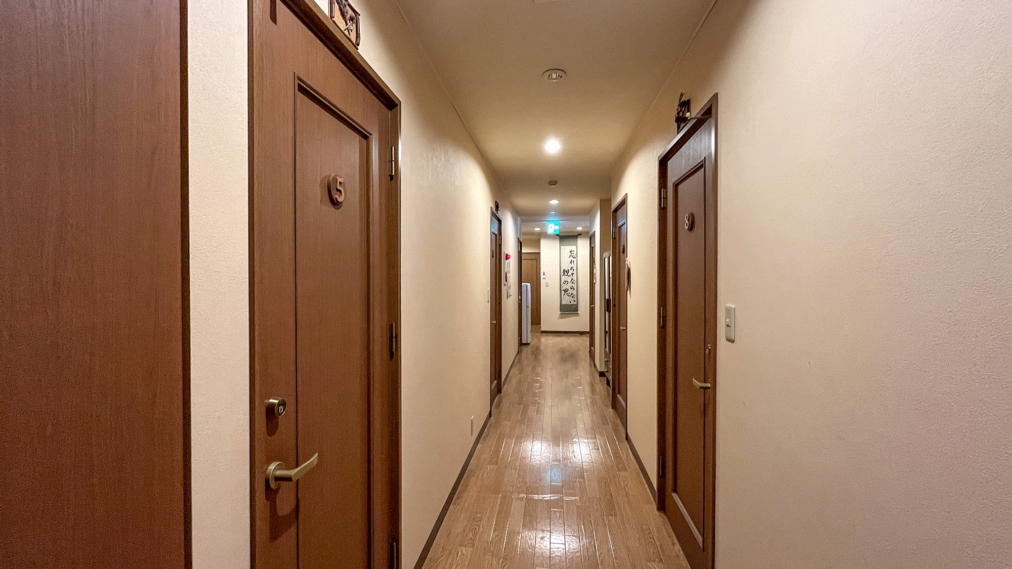 #館内　廊下イメージ