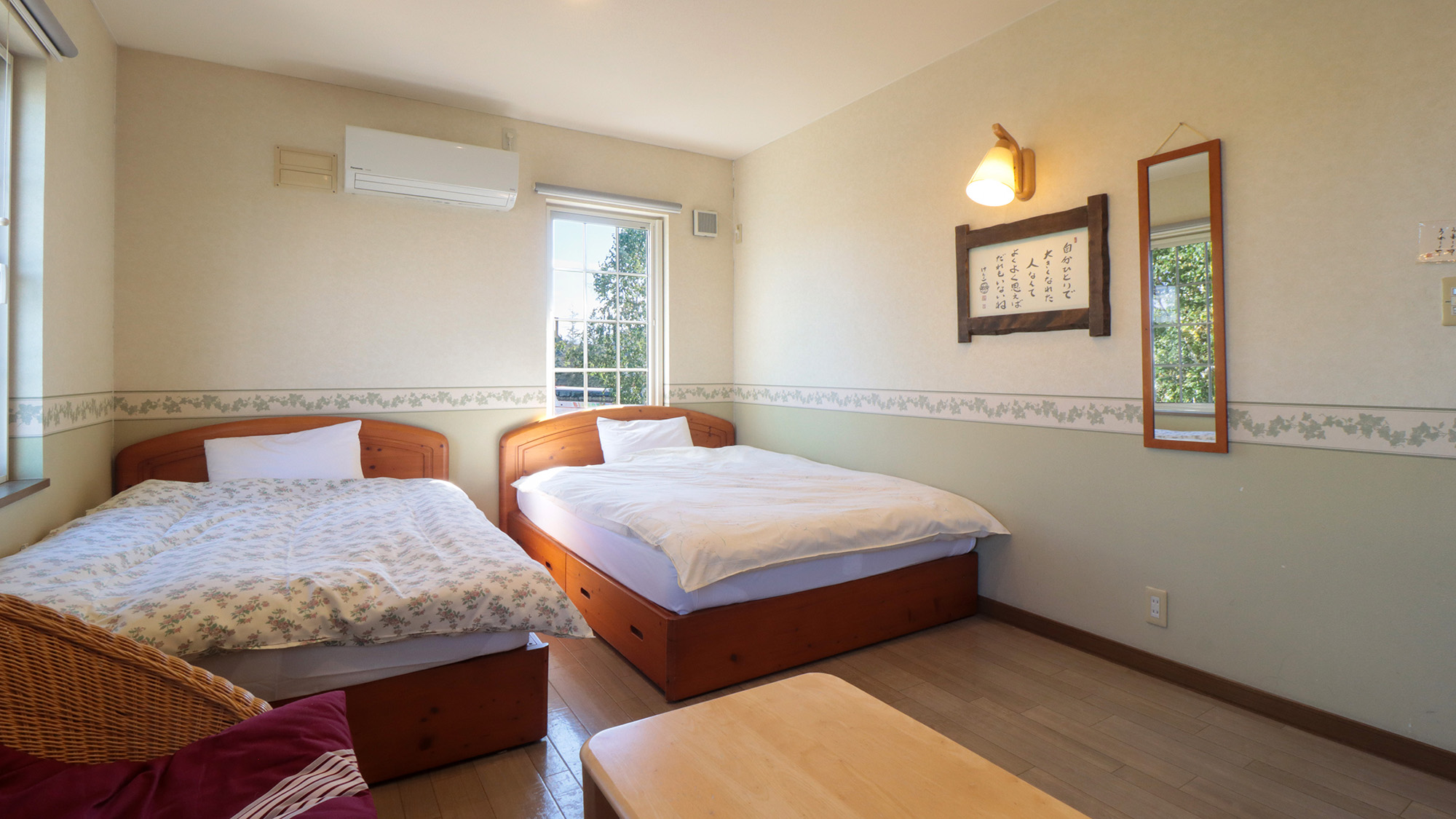 二人で過ごすゆったりステイ。広々ツインで快適なご滞在。