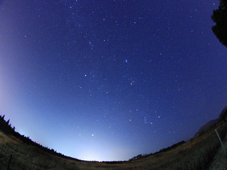 牧草地からの星空。