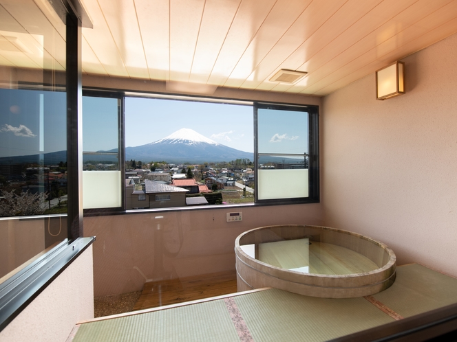 【禁煙】桧風呂付き特別室１～３名様（富士山ビュー）