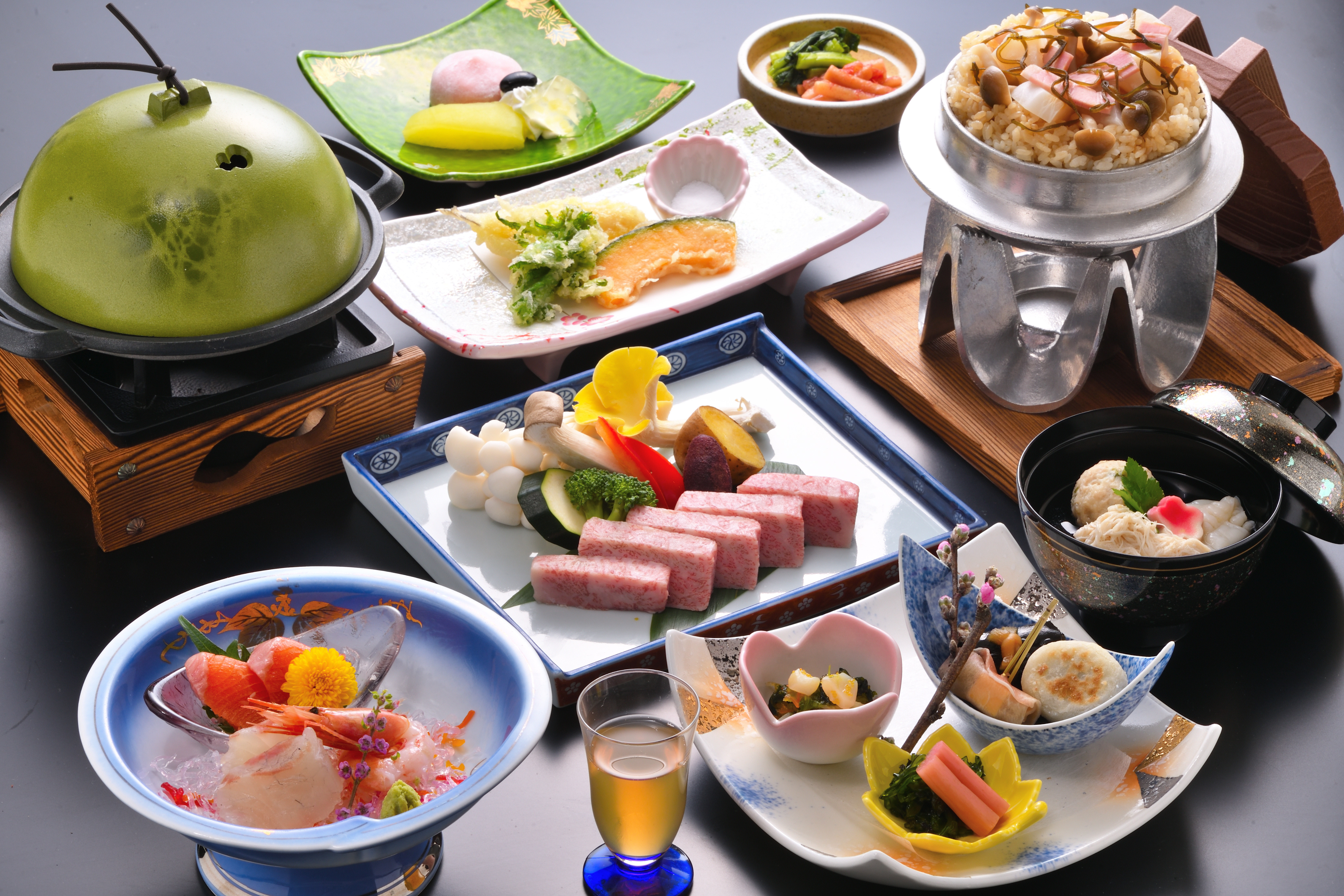 信州プレミアム牛陶板ステーキ料理イメージ