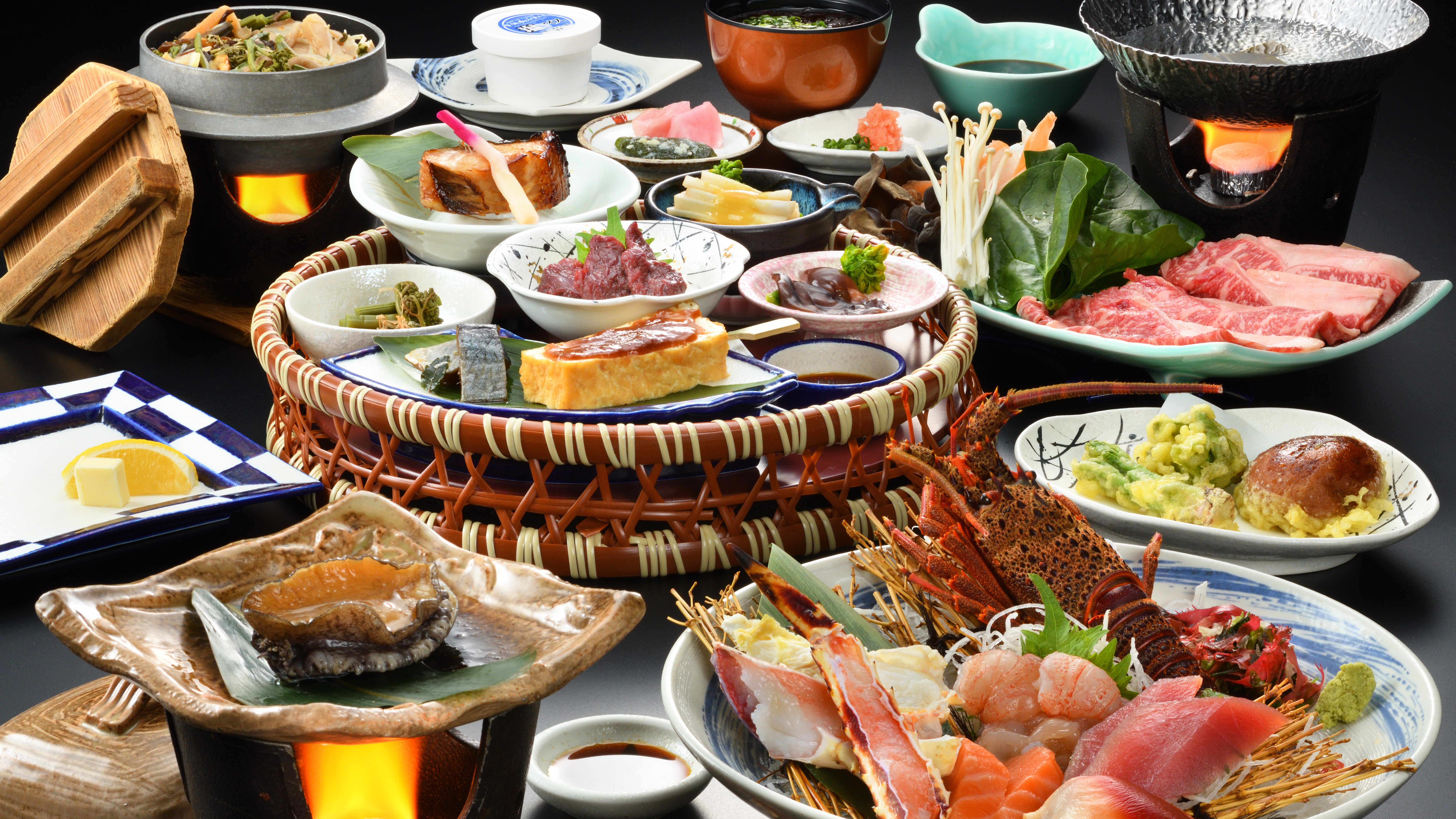 【お食事一例：春】※大海老タラバ蟹活鮑は変更ありませんが仕入状況季節によりお料理内容は変更となります