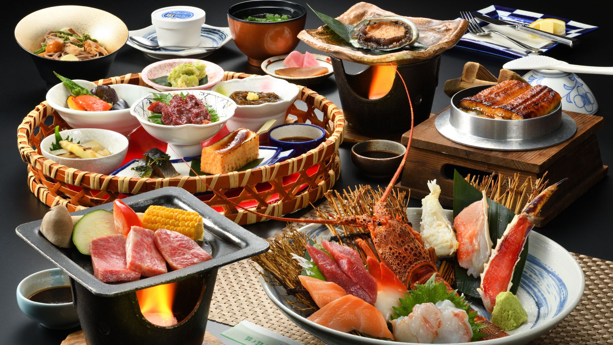 【お食事一例：夏】※大海老タラバ蟹活鮑は変更ありませんが仕入状況季節によりお料理内容は変更となります