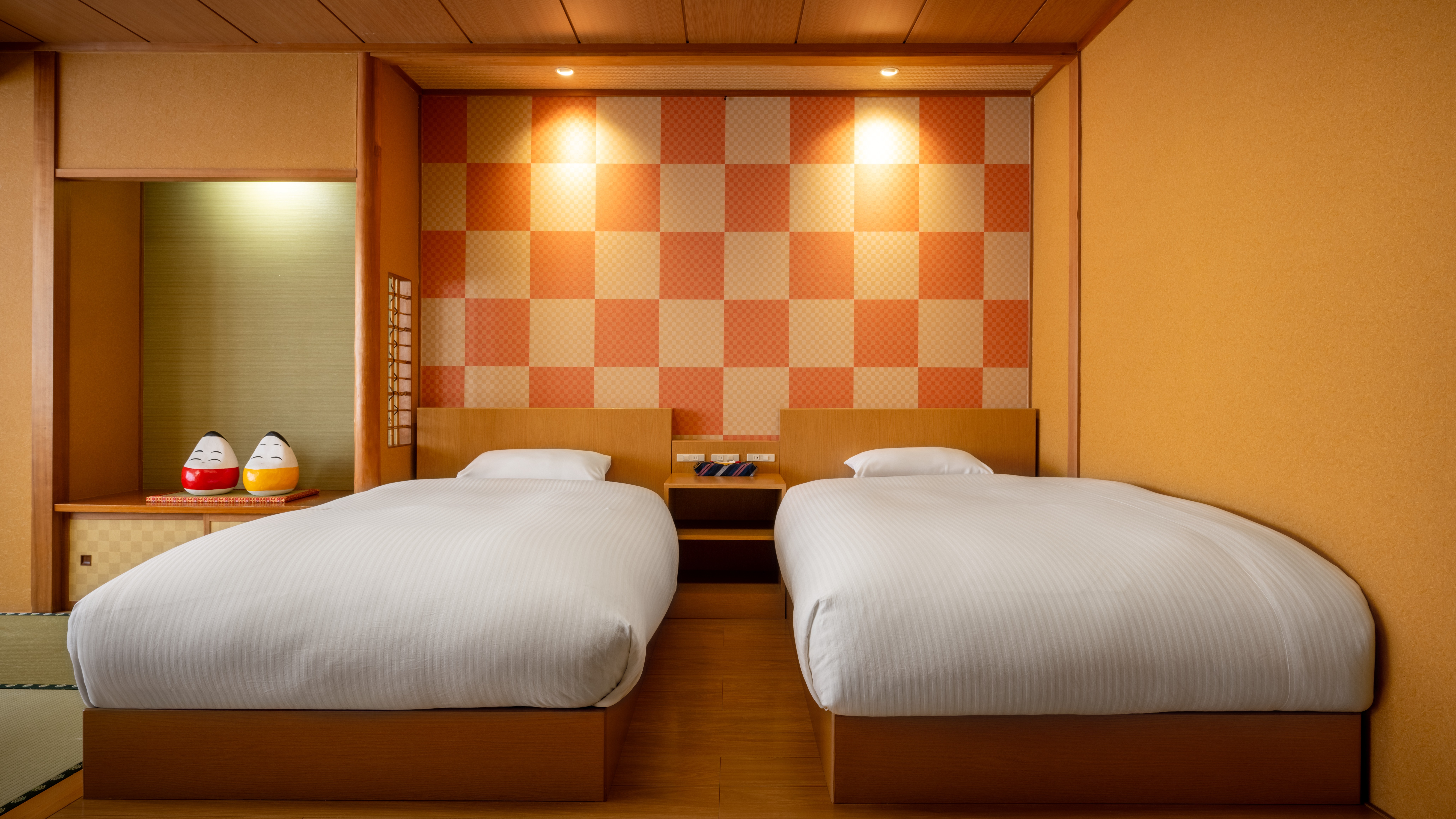 【和洋室】セミダブルタイプのベット