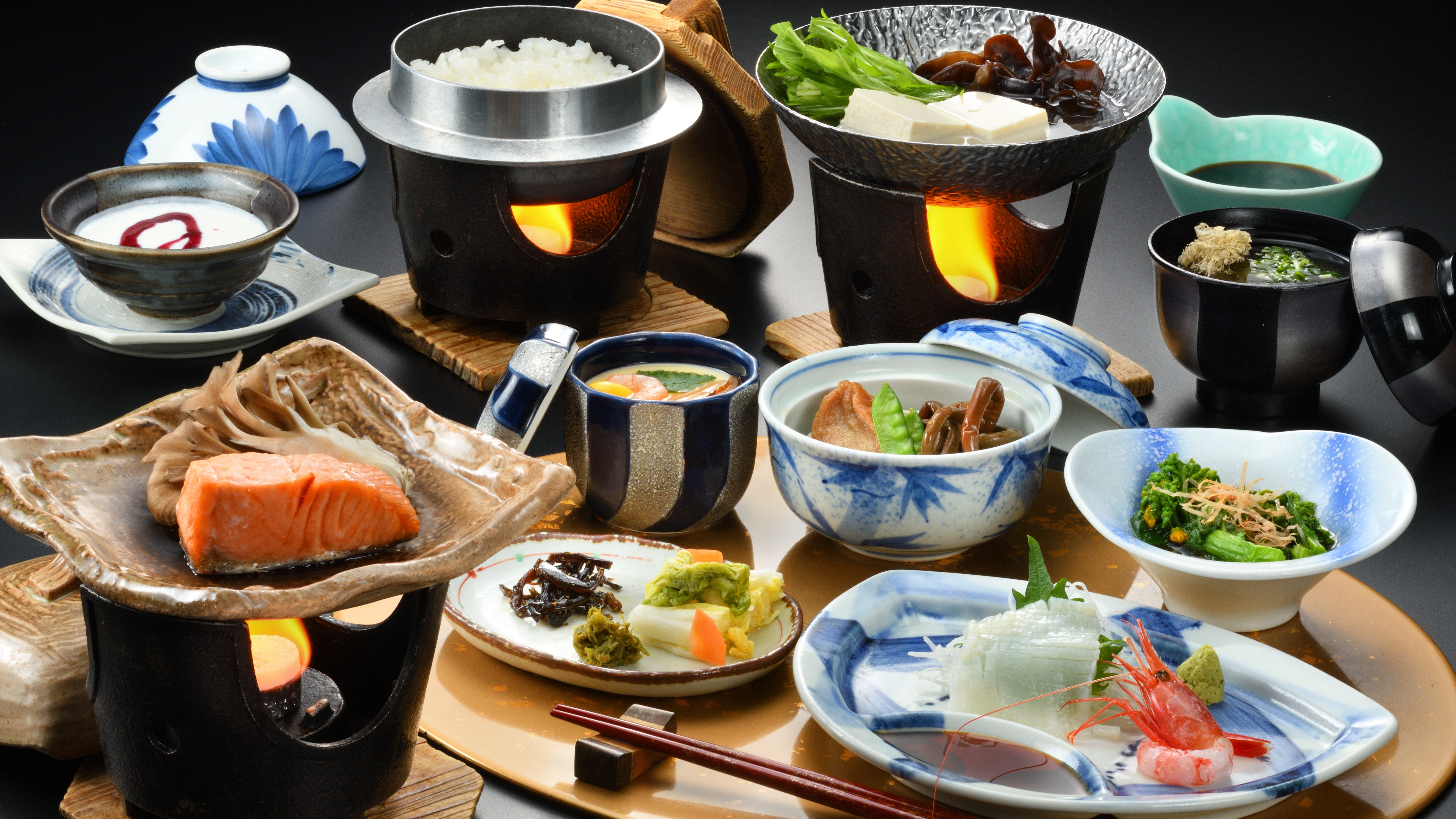 【こだわり朝食】目の前で炊き上げる白米と鮭をご堪能下さい※季節によりお料理内容は変更になります