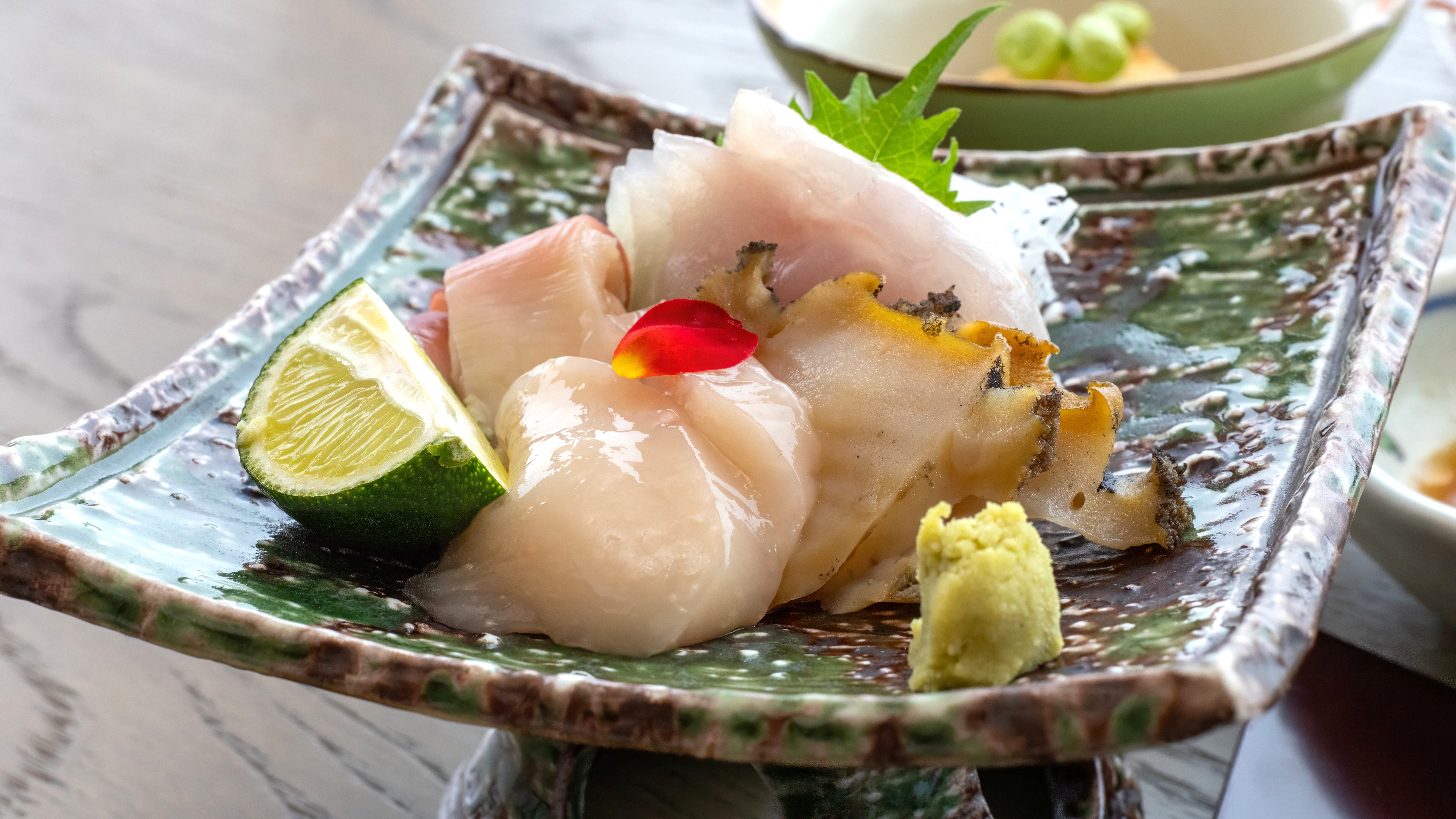 *ご夕食/お刺身（仕入や海の状況により、変更になる場合がございます）