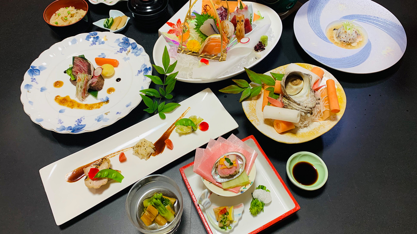 【夕・朝食付/別館客室】九州の鮮魚を堪能できる豪華会席料理