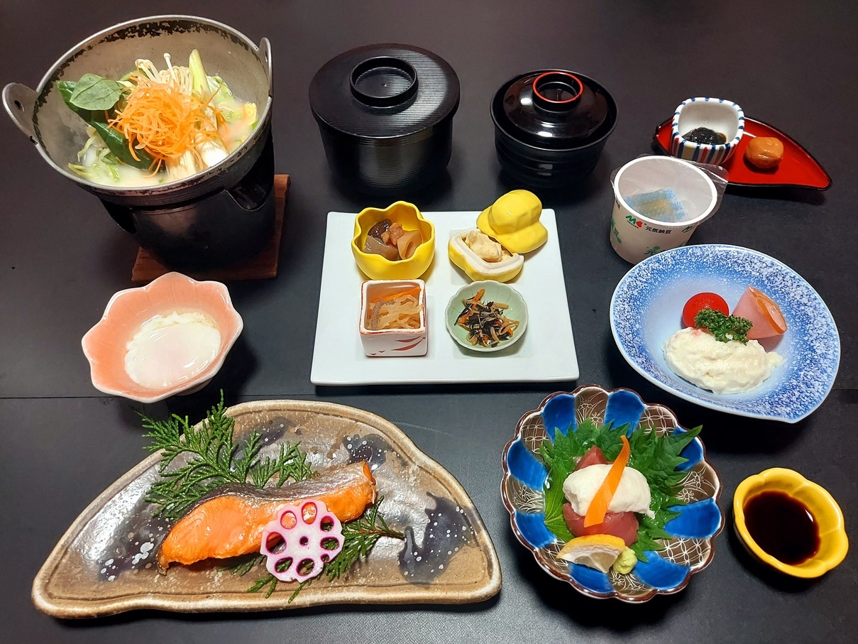 【夕・朝食付/離れ露天風呂付客室】九州の鮮魚を堪能できる豪華会席料理