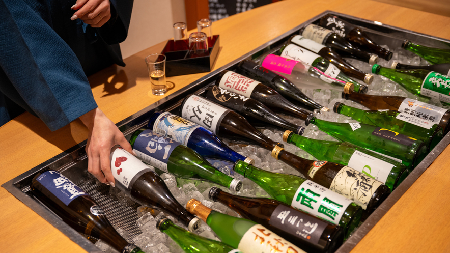 【日本酒愛好家必見】☆秋田の酒っこ30種飲み比べ体験付☆＜季節の和食コース＞プラン