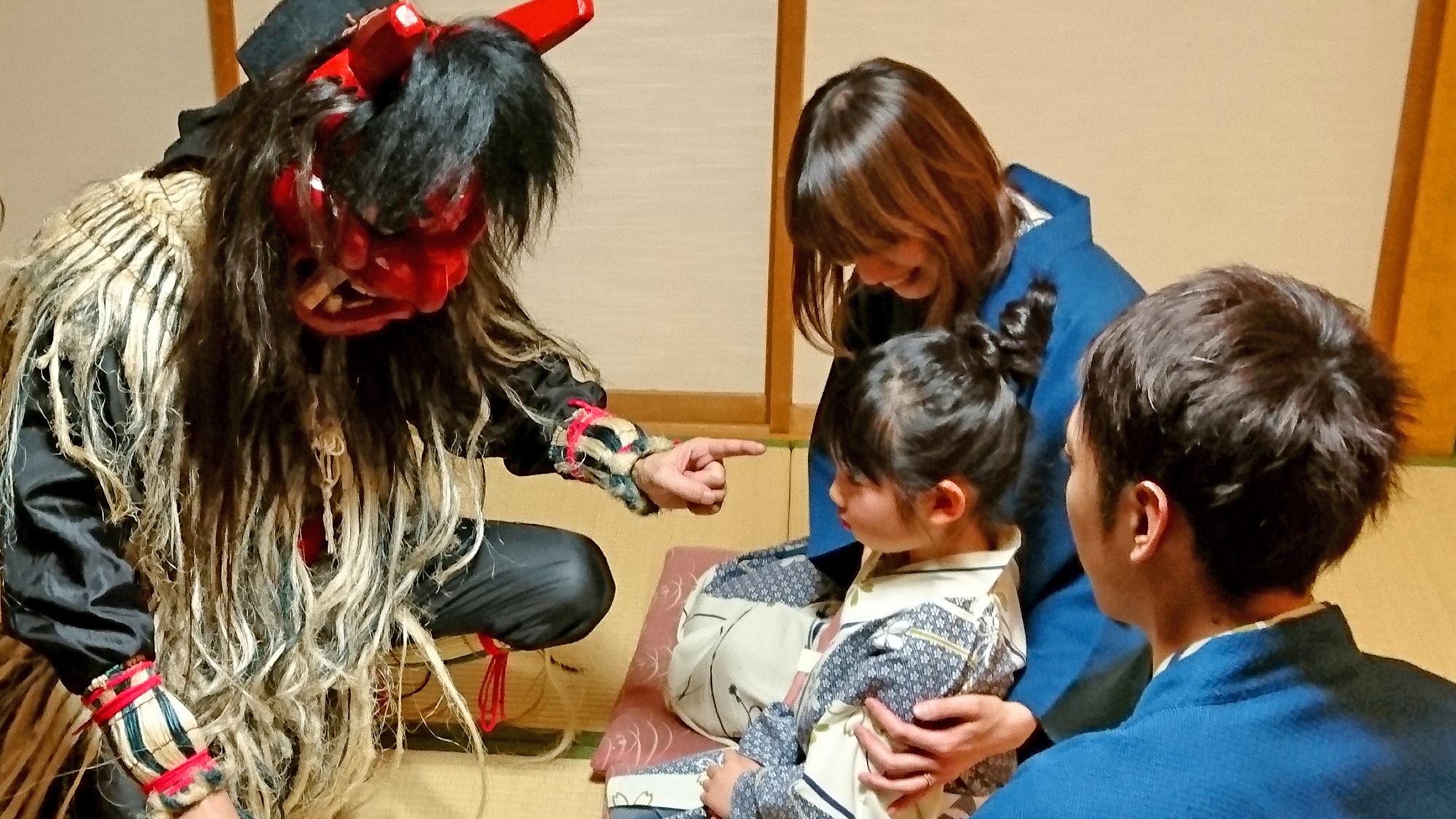 お子様びっくり！子育てナマハゲ体験