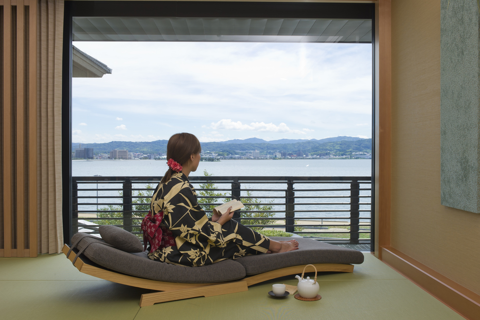 303.5号室　カウチソファー