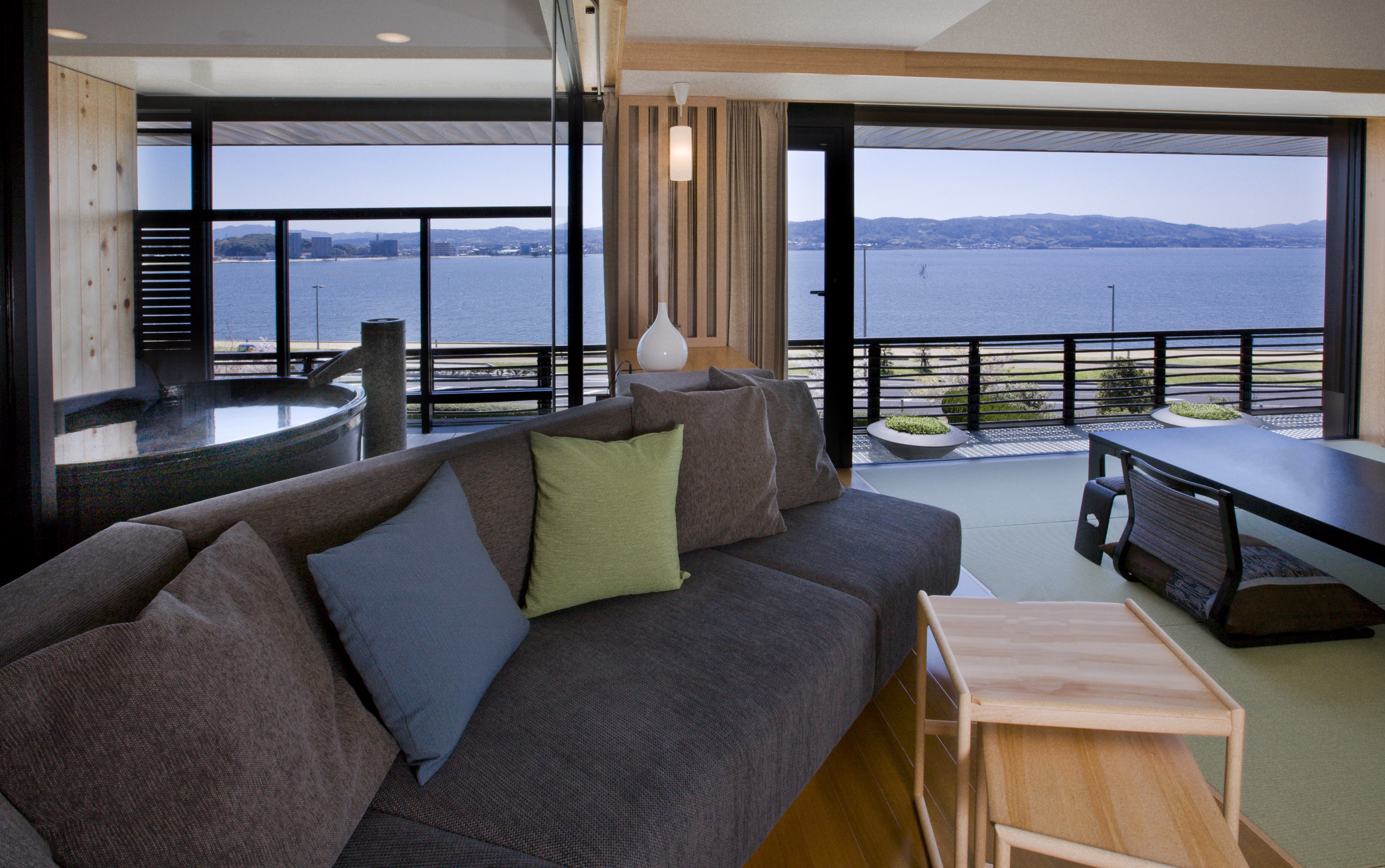 デザインフロアMINAMO露天風呂付和洋室306号室