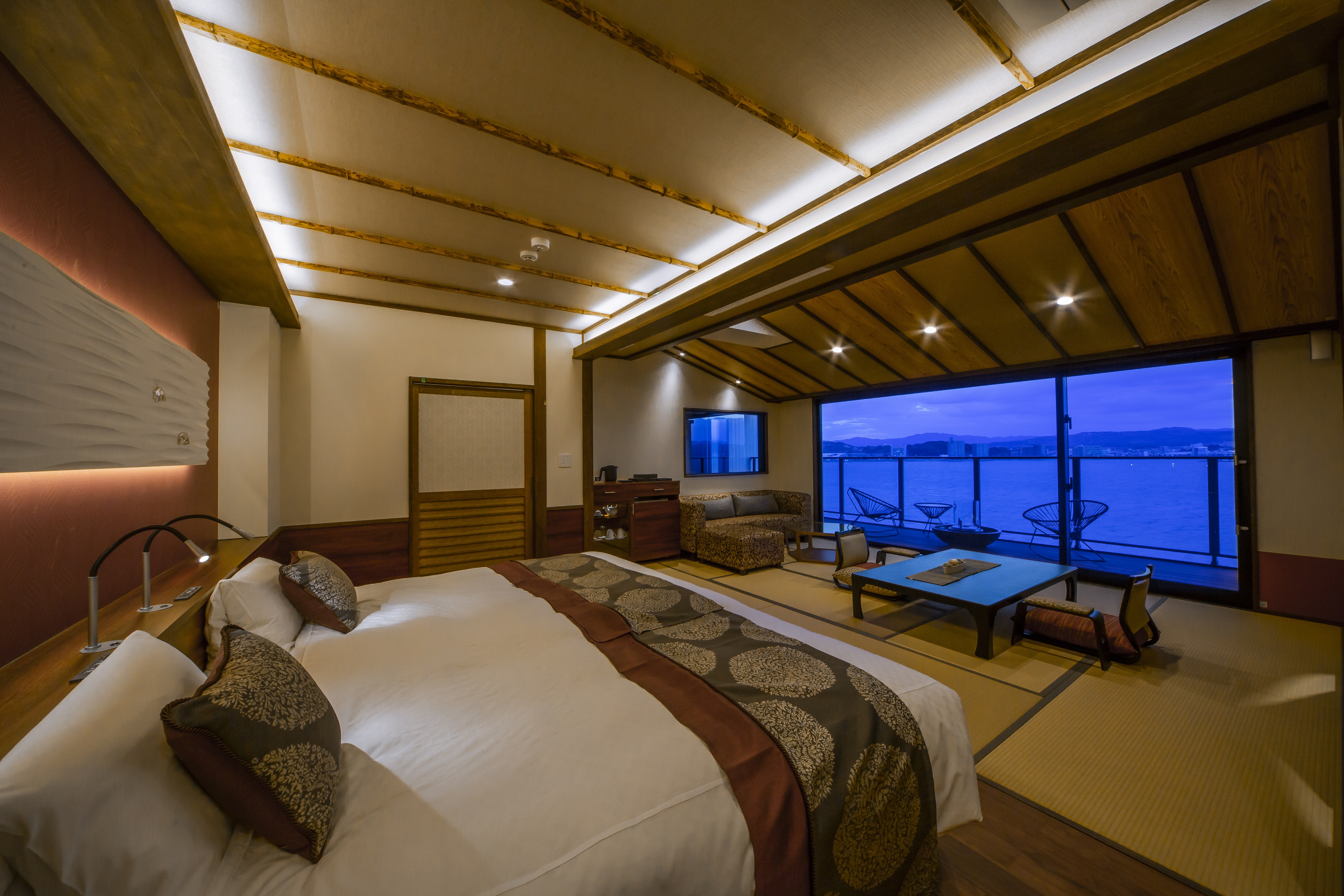 【新客室】5階水と雲の抄展望風呂付和洋室　水の5