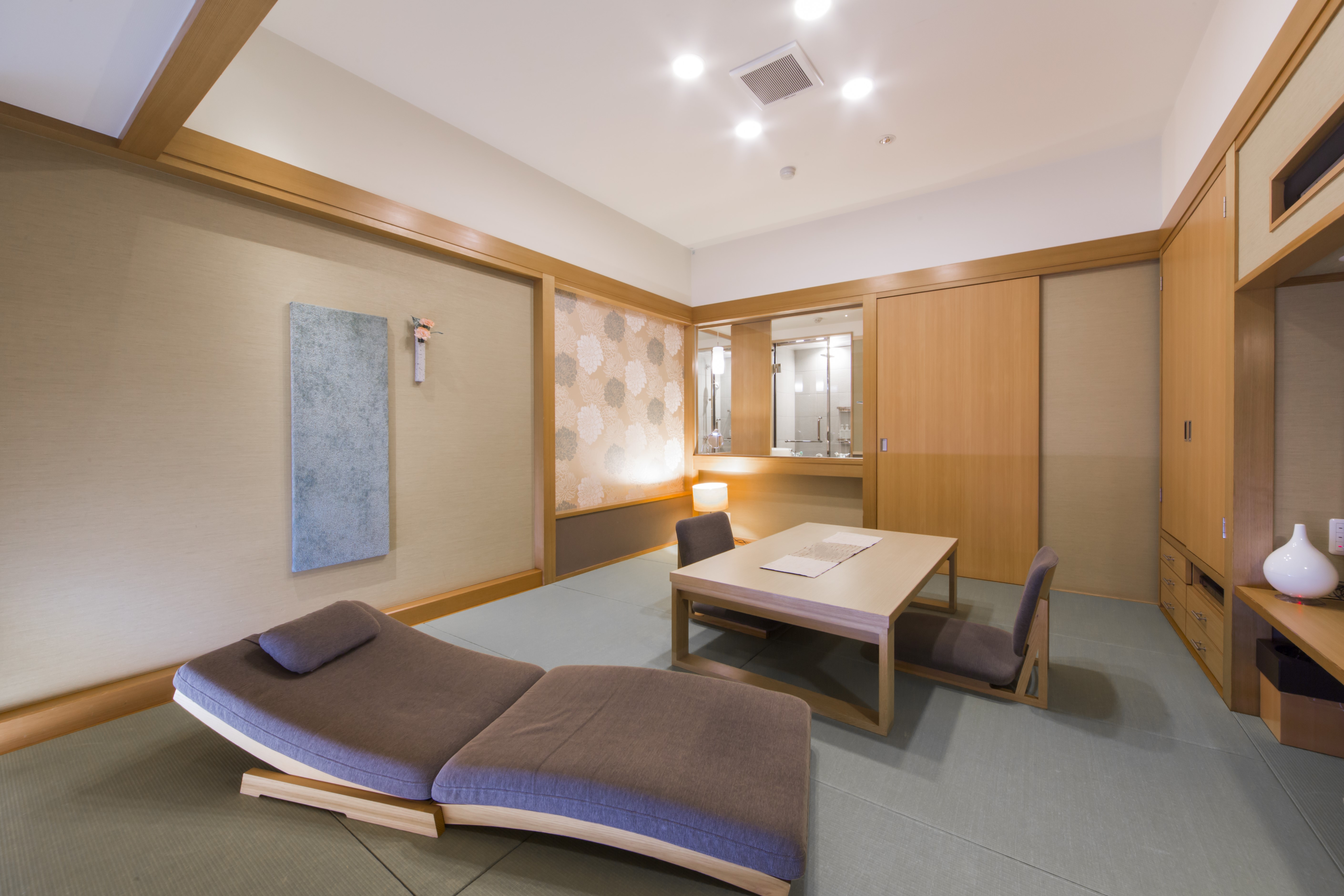 デザインフロアMINAMOシャワーブース付和室8畳303号室