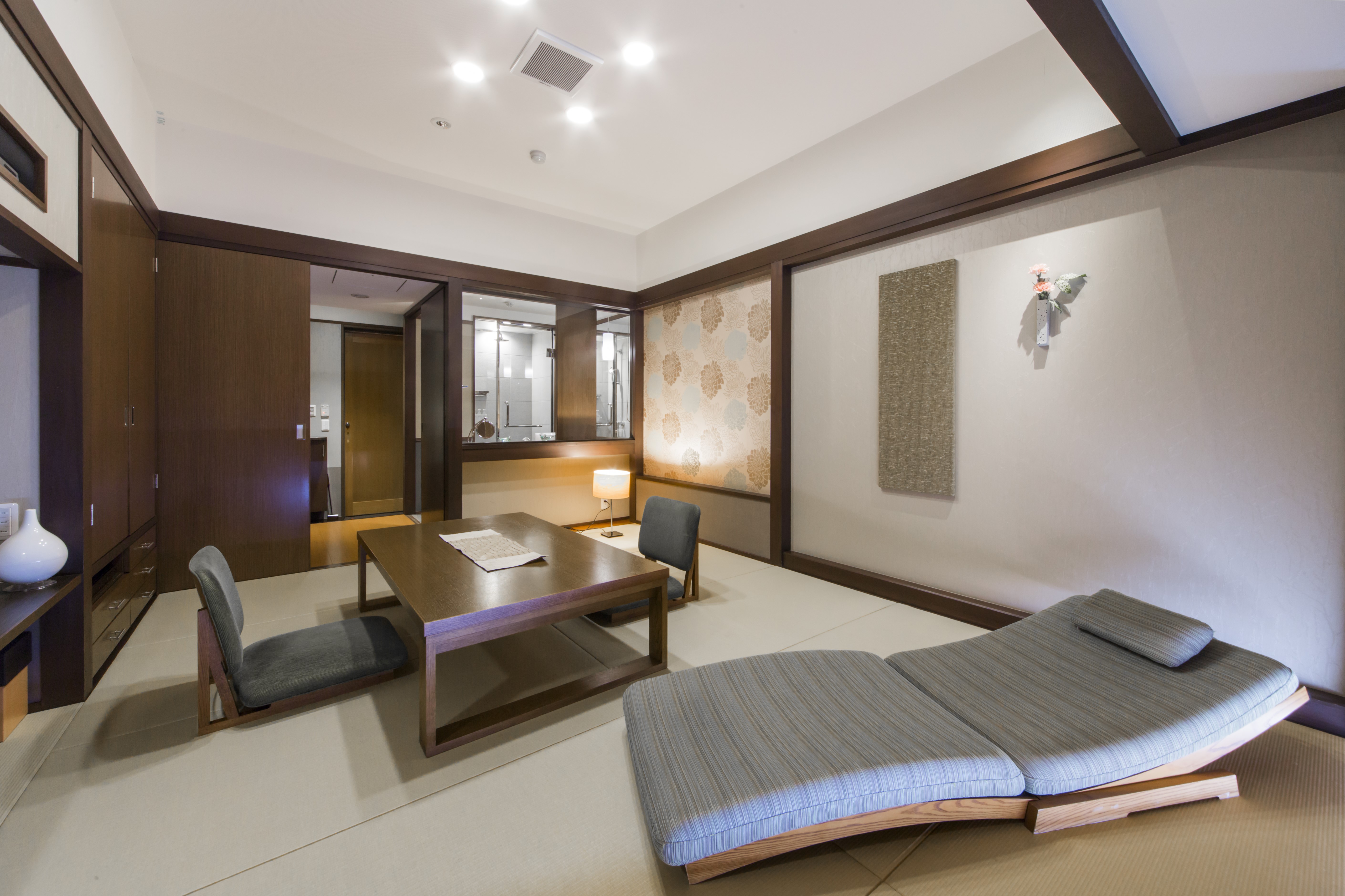 デザインフロアMINAMOシャワーブース付和室8畳305号室