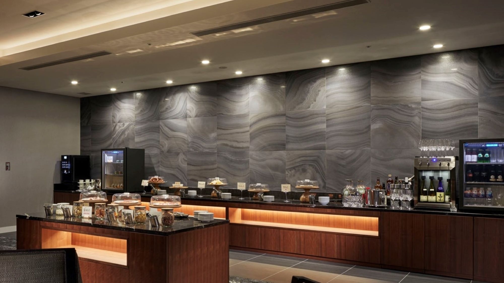 ＜金曜・土曜限定　東館クラブステイ＞名物活き烏賊と佐賀の海幸山幸味グルメ　秋味覚を堪能「錦会席」