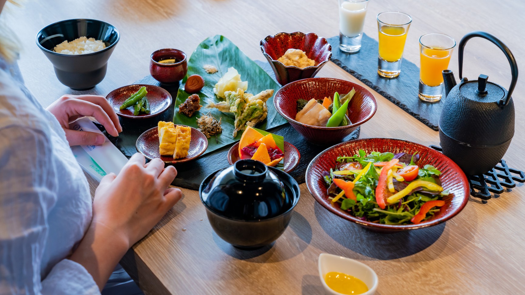 朝食付き