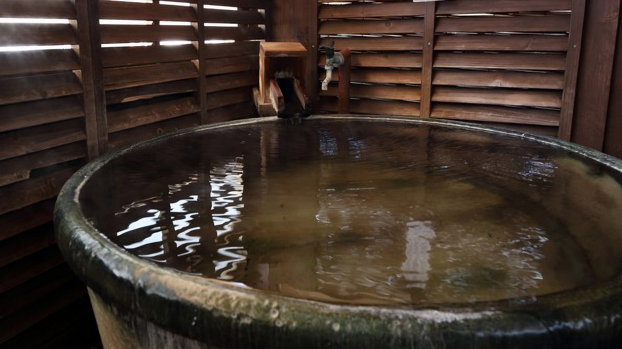 【露天風呂付き客室（和洋室）】