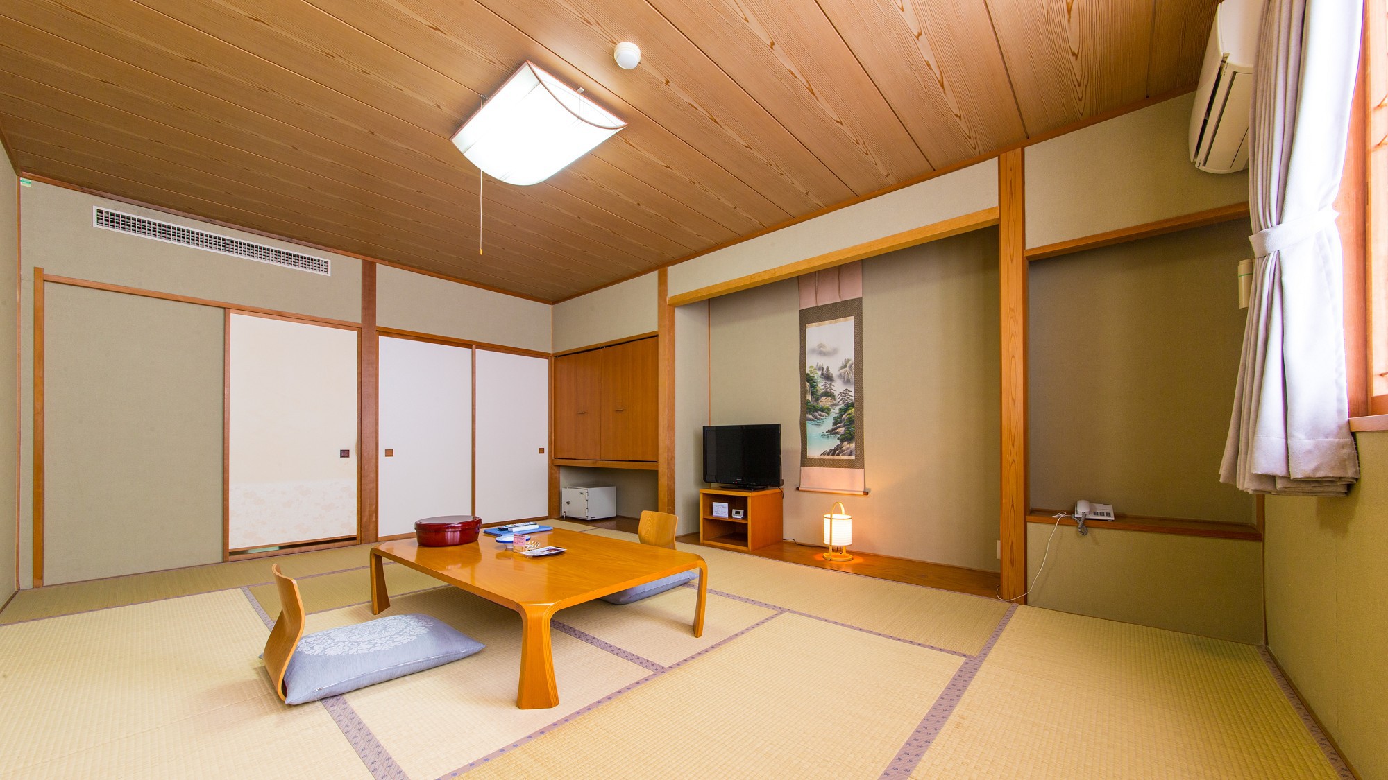 【和室12畳（2～6名様）】洗面所・トイレ付