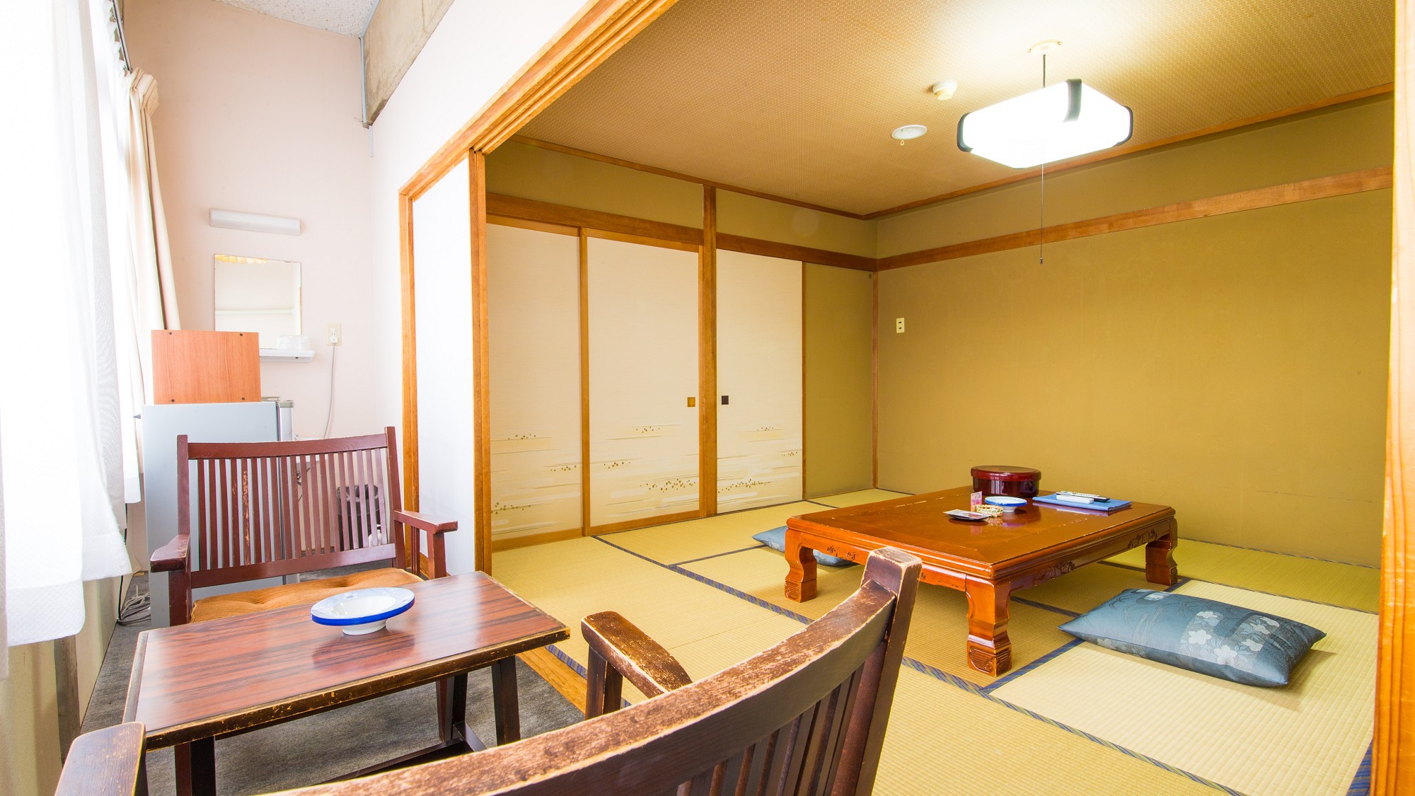 【和室8畳+広縁（1～4名）】洗面台付、トイレなし(お部屋の近くにございます)