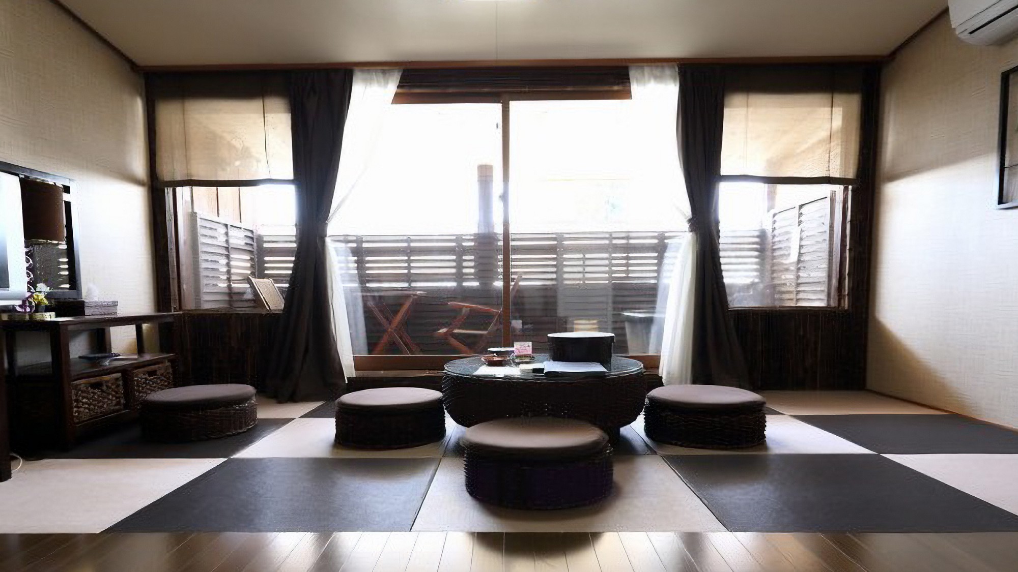 【露天風呂付き客室（和洋室）】