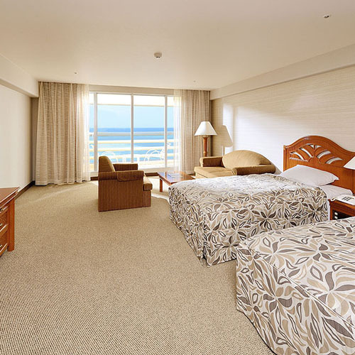 40 square meters of seaside deluxe room