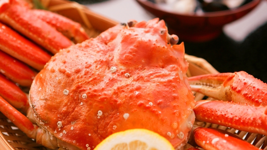 【冬の人気食材】冬の味覚・ズワイガニを1人2杯相当使用！とことん蟹を味わう蟹デラックス会席