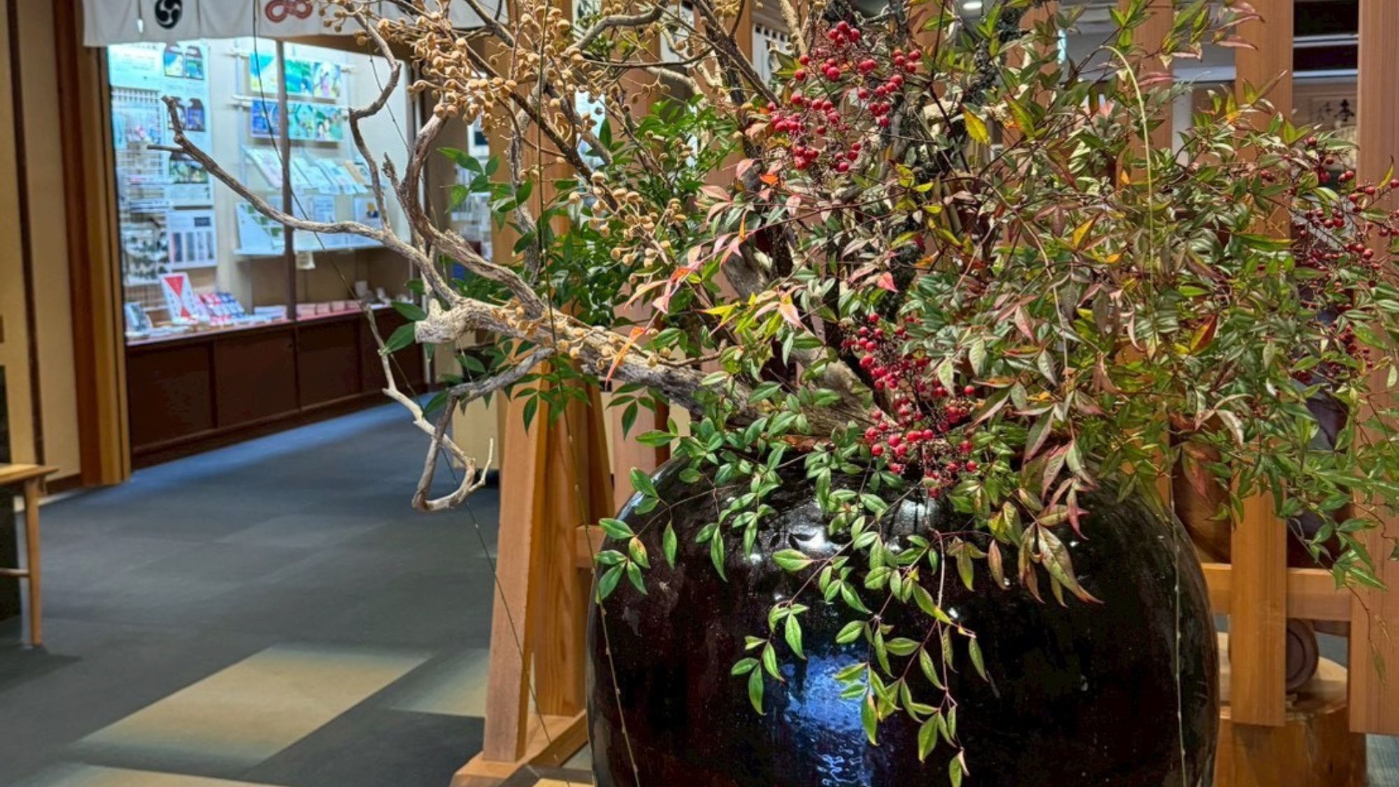 【ロビーラウンジ】