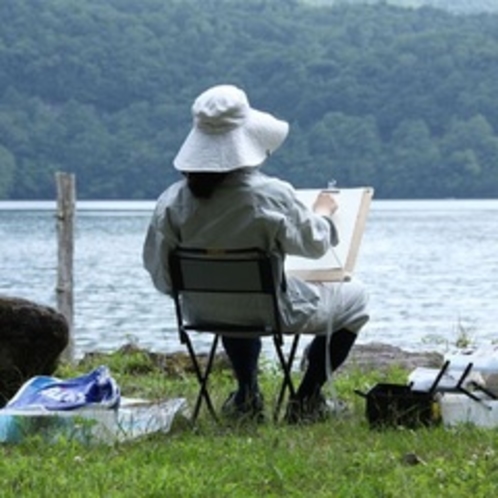 【湖畔で写生】湖畔でのんびり写生を楽しむのはいかが?