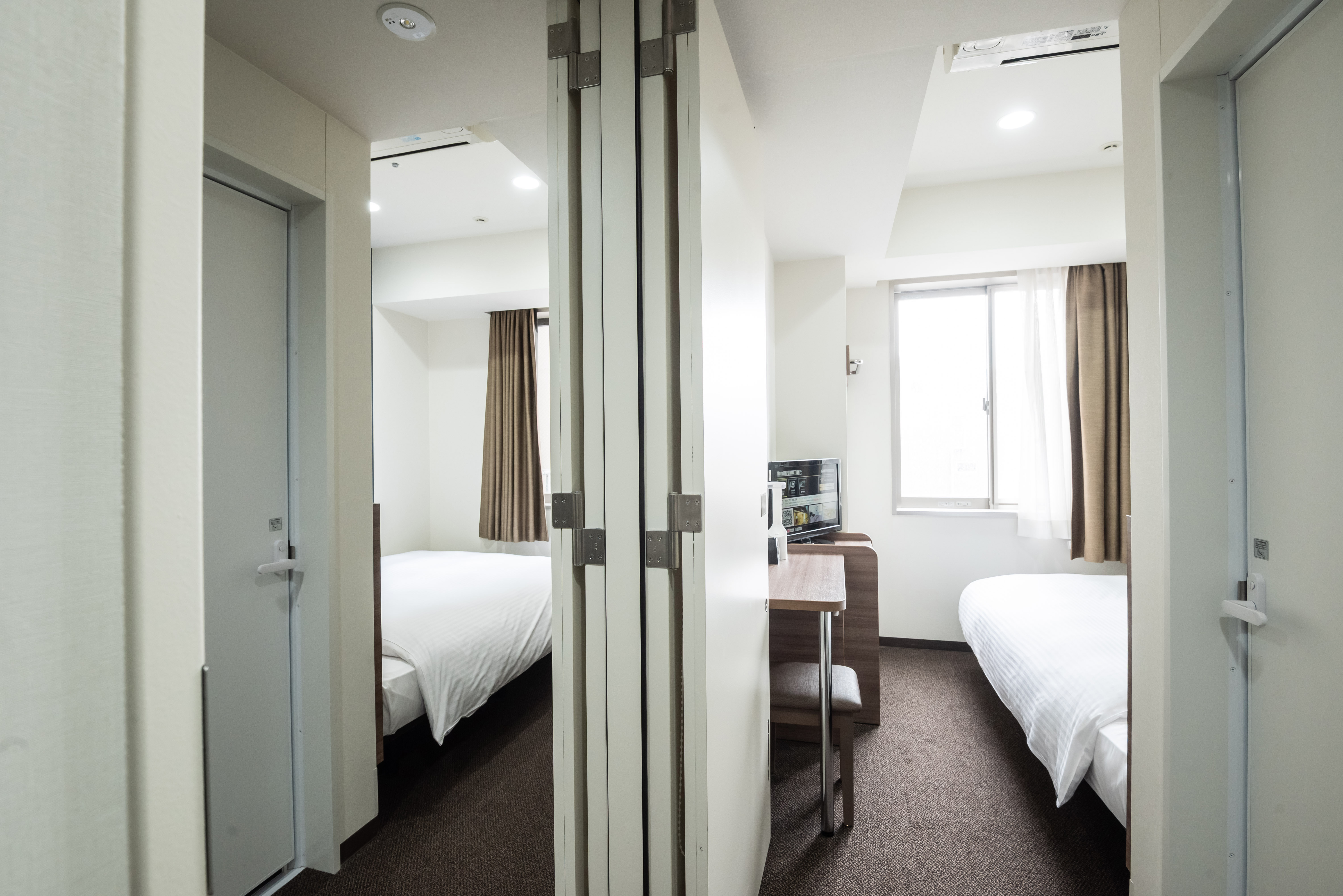 コネクティングルーム