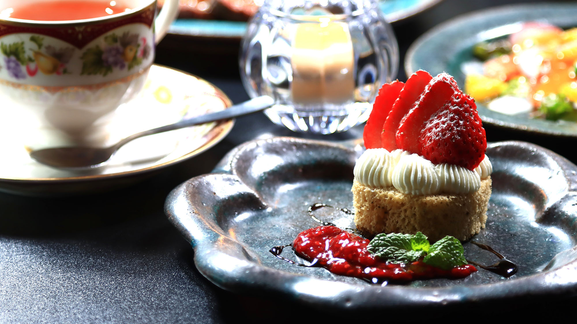 苺のミニショートケーキ