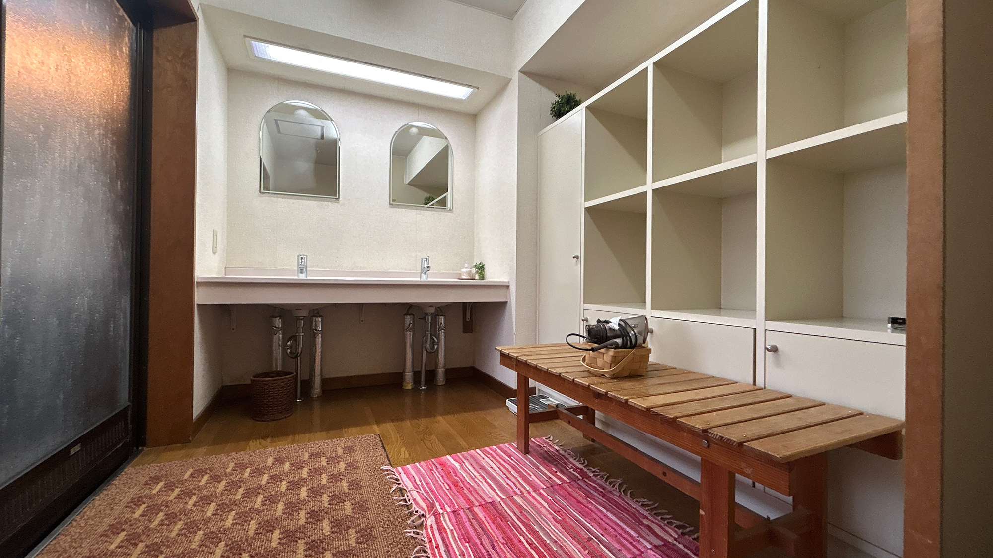 【大浴場】脱衣所