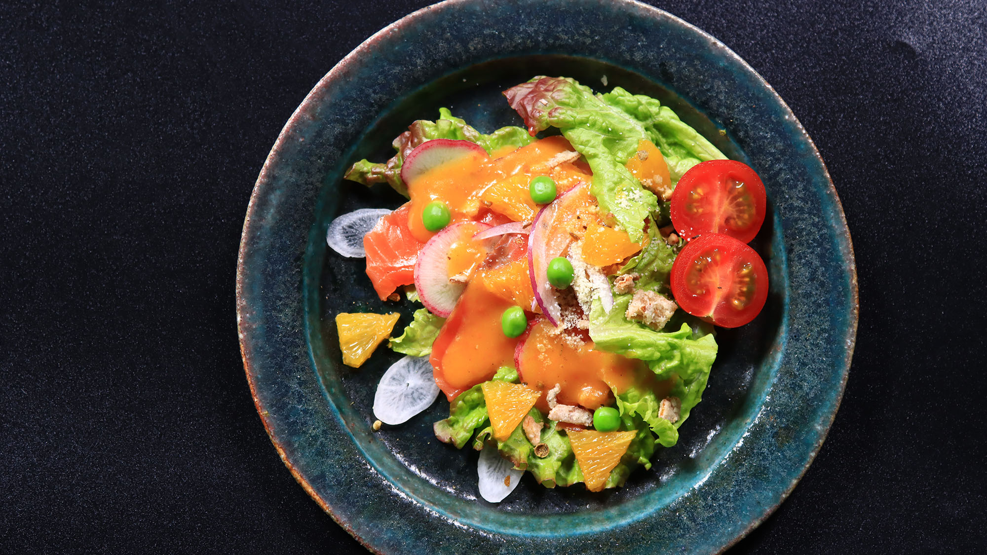 スモークサーモンのカルパッチョ