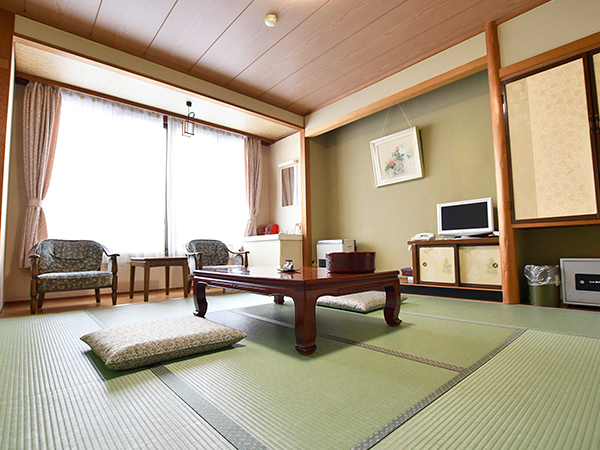 本館／禁煙和室8畳 ［1〜3名様］