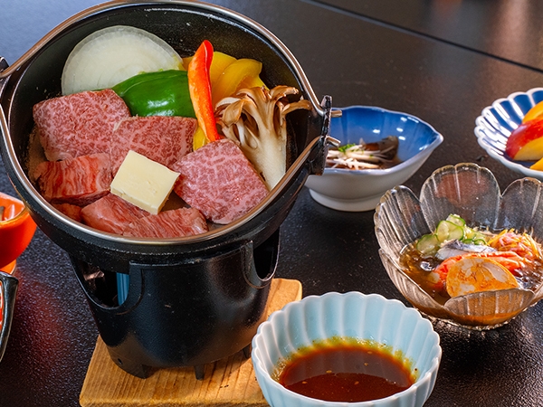 【1泊2食付】福島牛の陶板焼きプラン◆湧出量日本一！名湯草津と並ぶ歴史ある源泉かけ流しの薬湯温泉